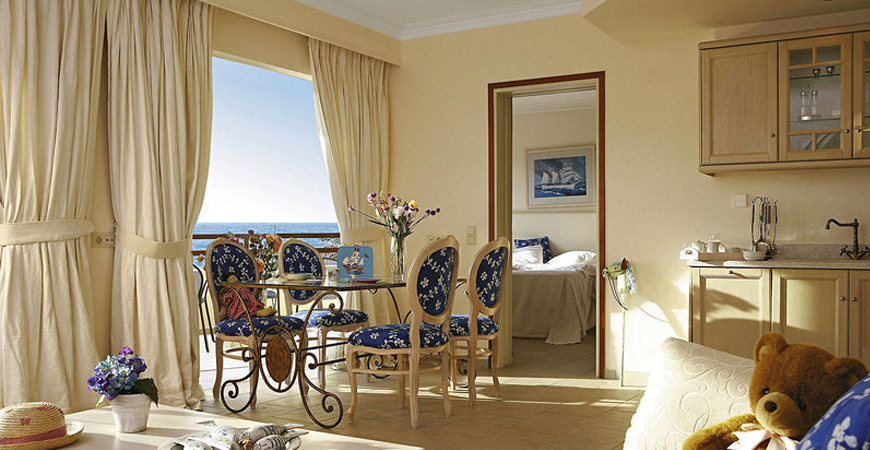 Hotel Grecotel Marine Palace Suites