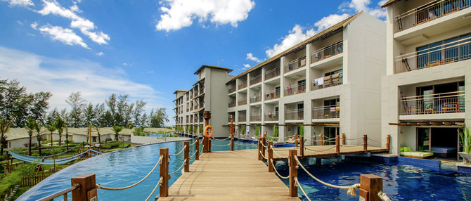 FAMILY LIFE Mai Khao Lak